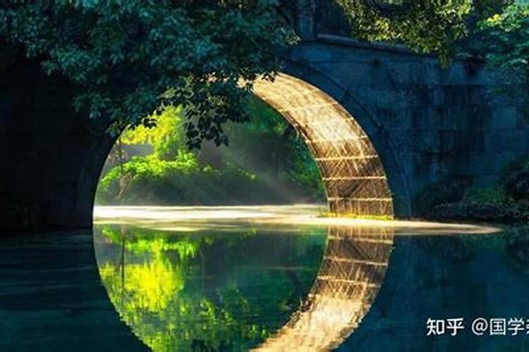 对待小人要怎么处置？