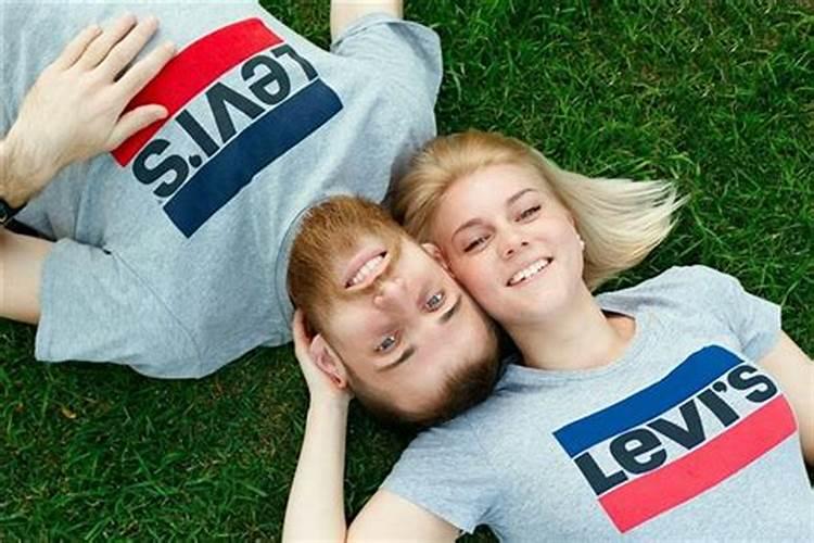 家庭主妇梦见跟男人睡觉