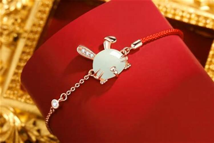 兔的本命年该佩戴什么好呢虎？