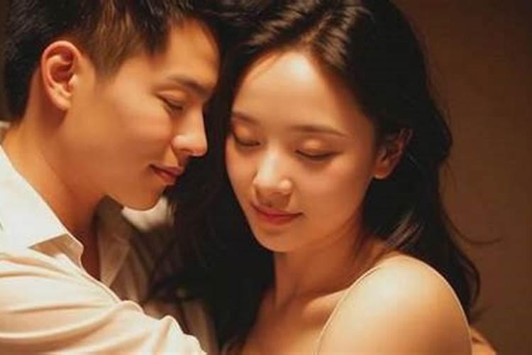 梦见前男友跟别的女生在一起了