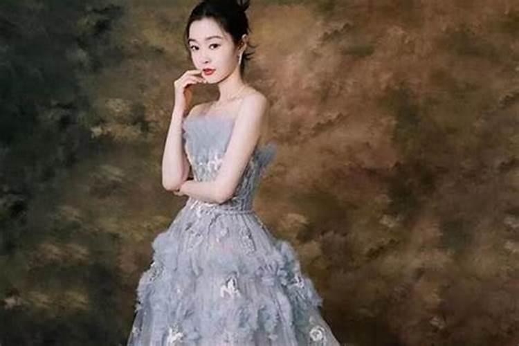 梦见老婆未穿衣服漂亮