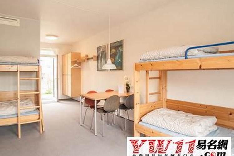 梦见回大学宿舍住了