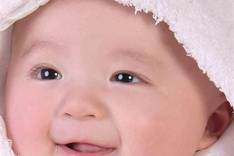 梦见别人家婴儿笑是什么预兆解梦？