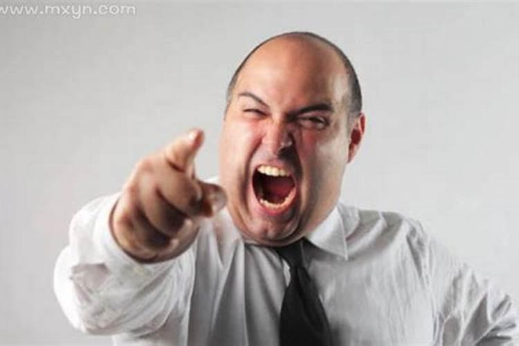 梦见亲哥很生气是什么预兆？