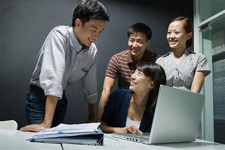 梦到和以前同事聚会