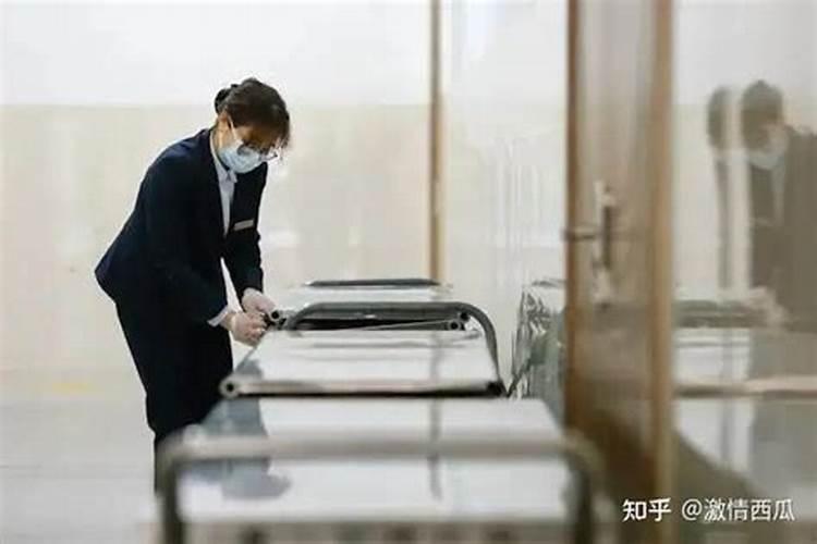 梦见入殓师是什么预兆？