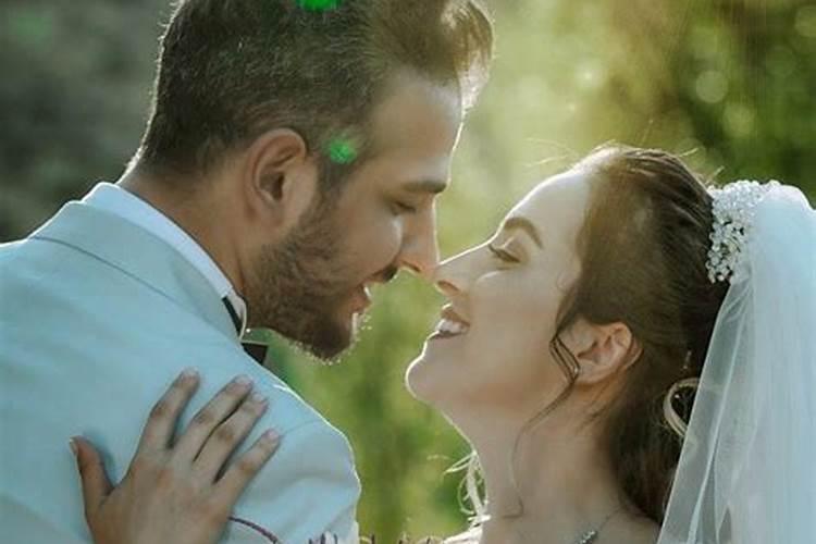 婚姻不顺的男命比肩