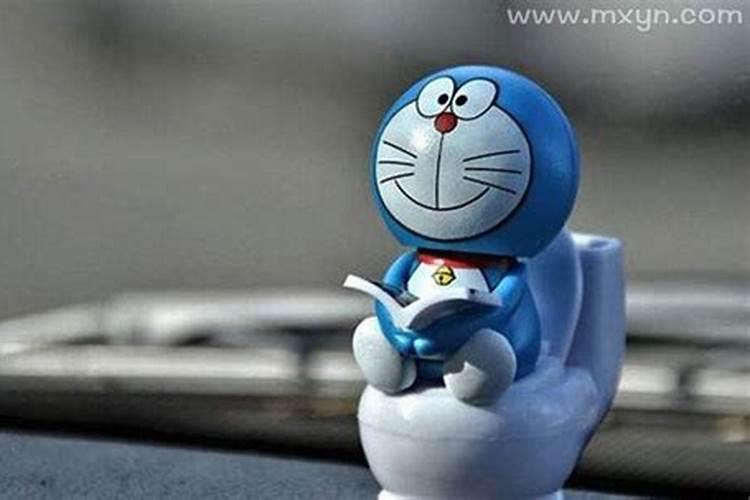 梦到自己拉屎是什么预兆属虎土年？