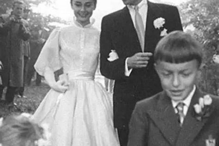 赫本为什么婚姻不顺？