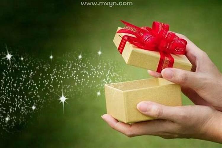 梦见别人送一袋花生给我