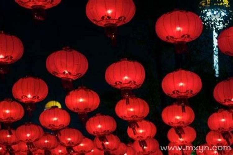 梦见红灯笼是什么意思？