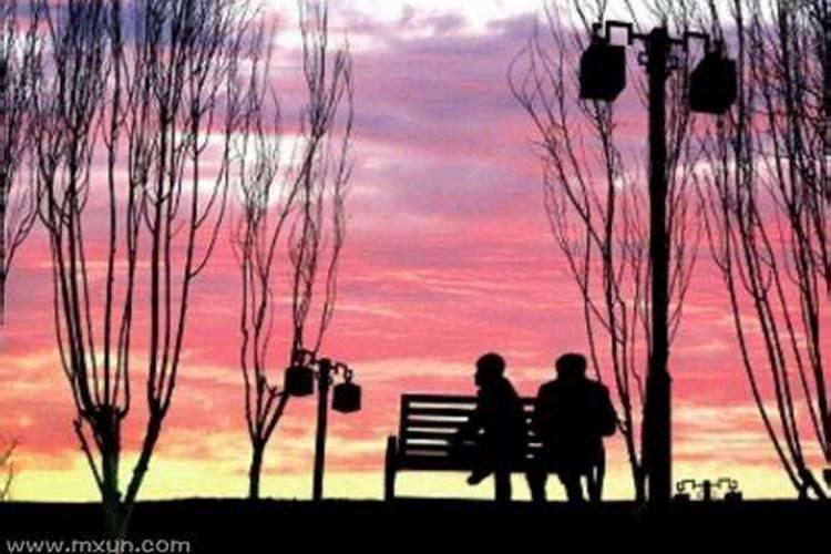 梦见父母死是什么意思？