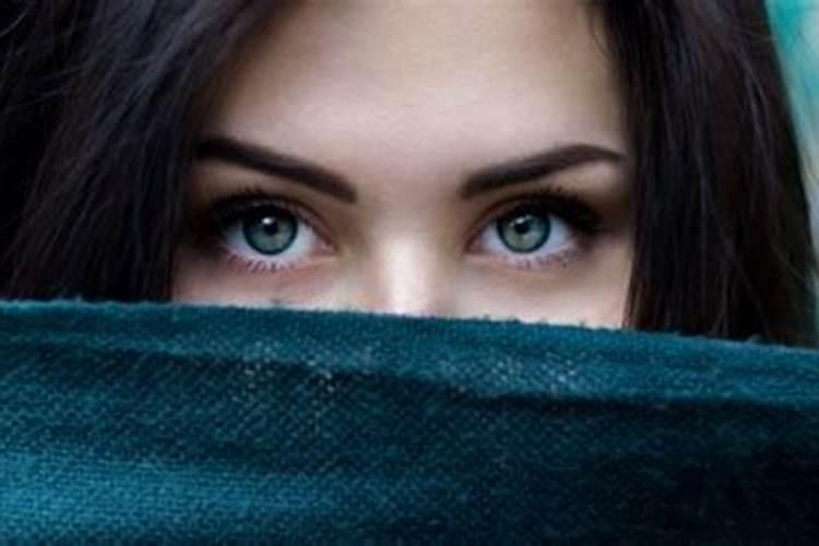 外国人看生辰八字吗？