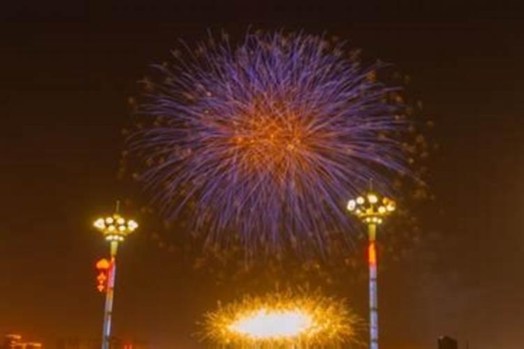 元宵节库尔勒哪里放烟花？