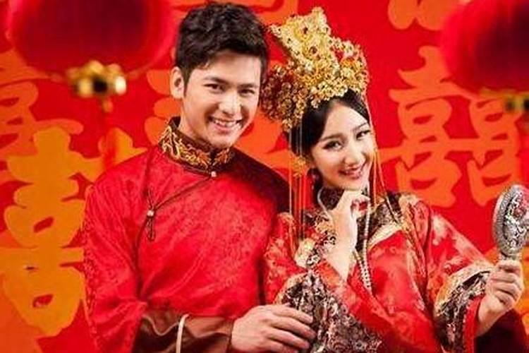 借钱算命合婚行吗？