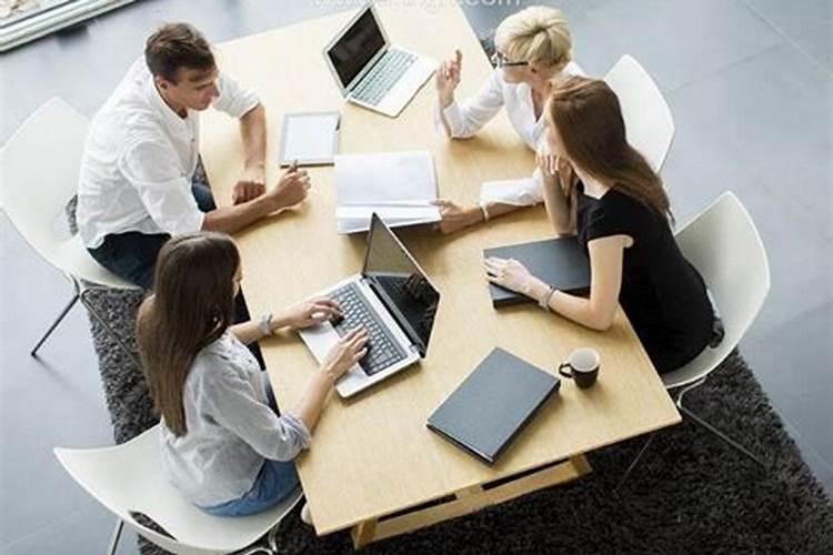 梦到以前的同事一起工作