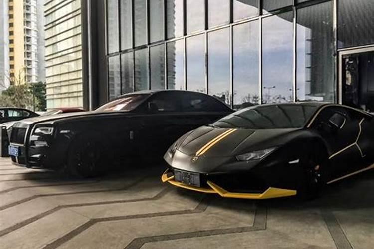 梦见了一辆豪车停门口