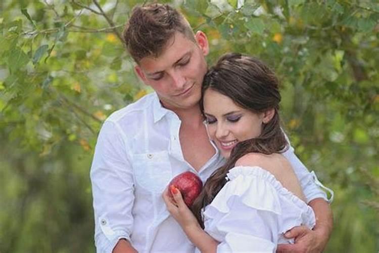 梦到情人和别的女人在一起