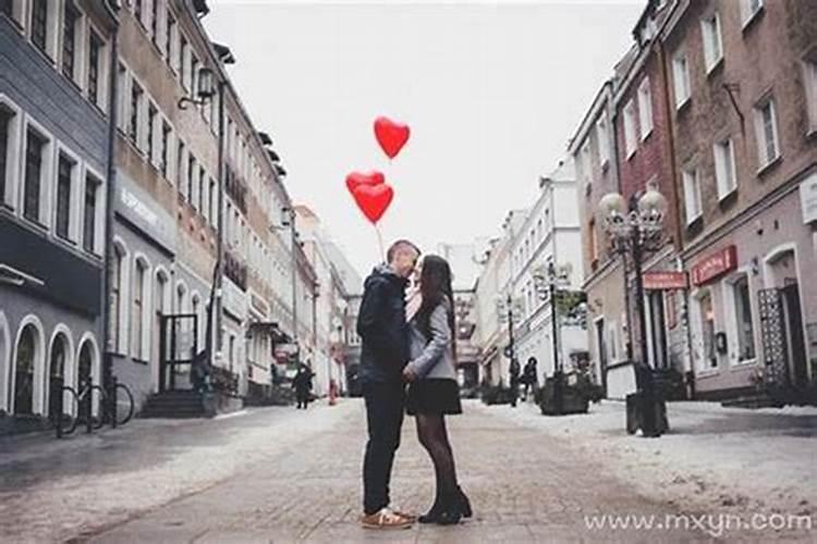 梦见和美女朋友约会