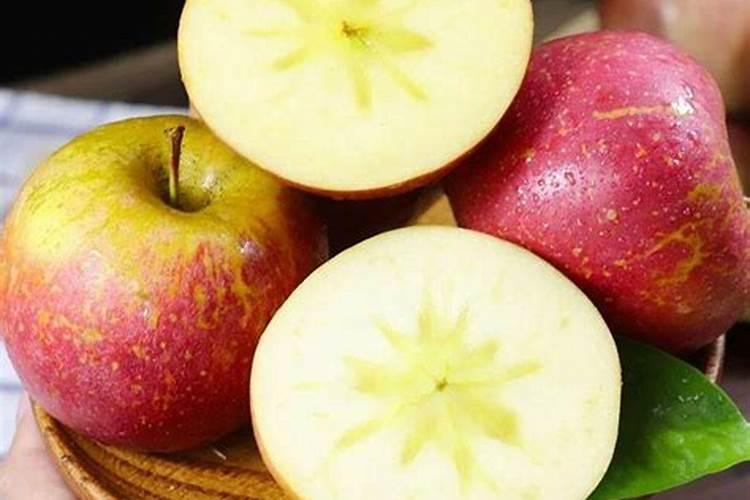 梦见吃到很甜的苹果