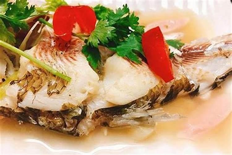 梦见别人吃鱼自己没吃是什么意思？