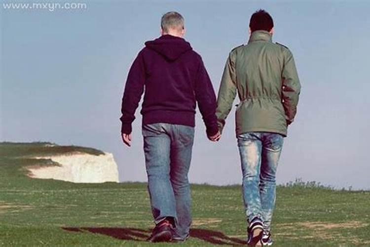 梦见爸爸和别人走散了好不好？