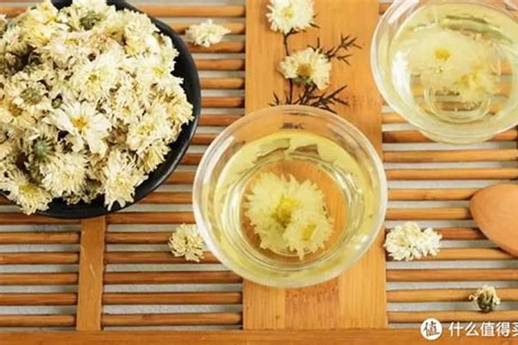 重阳节喝菊花茶放几颗菊花？