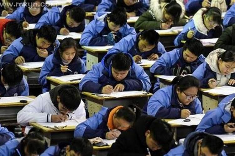 梦见成绩好是什么意思啊？