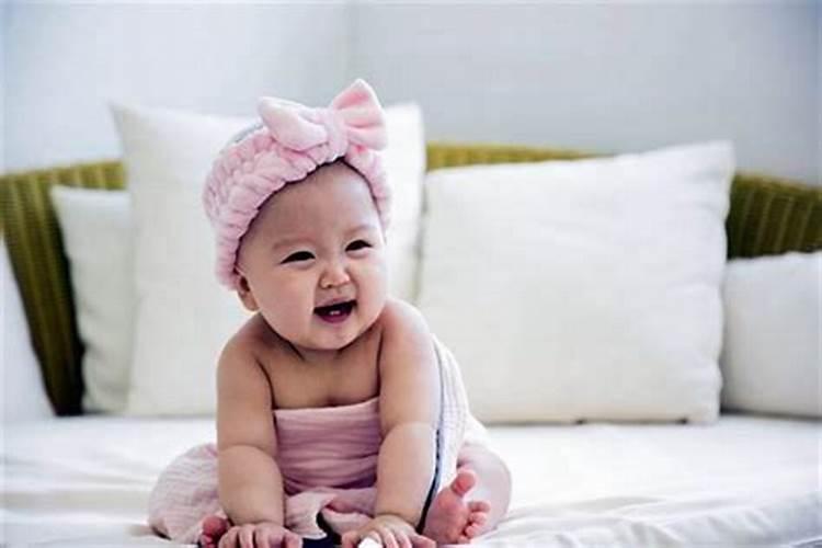 小孩出生在七月十五