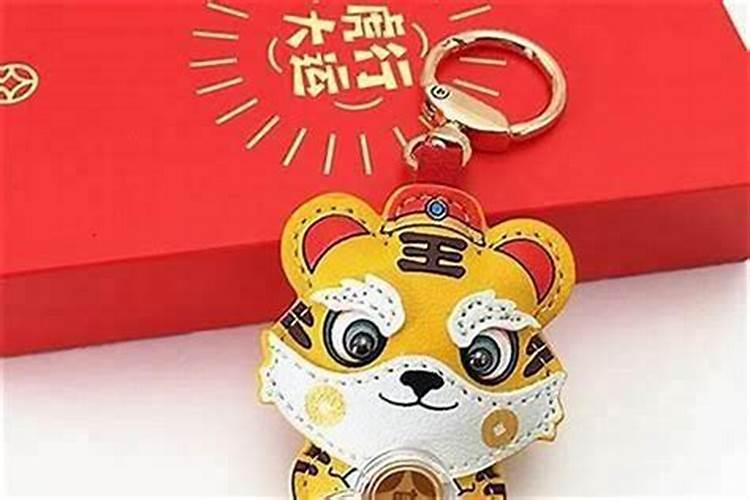 虎年本命年戴金手镯好吗？