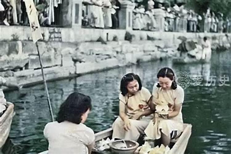 广西道士超度亡灵过桥