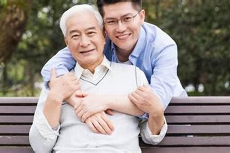 梦见还健在的父亲病故