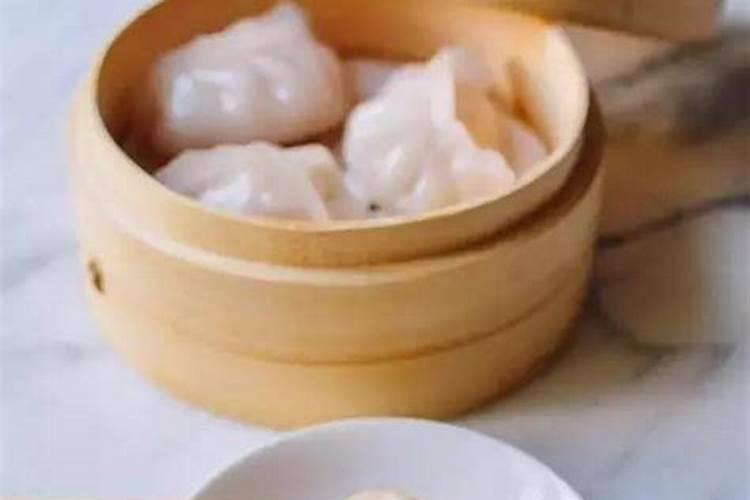 梦见包饺子露馅包不住