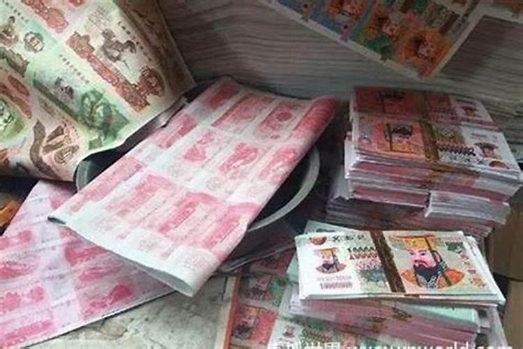 七月十五闺女要烧纸吗？