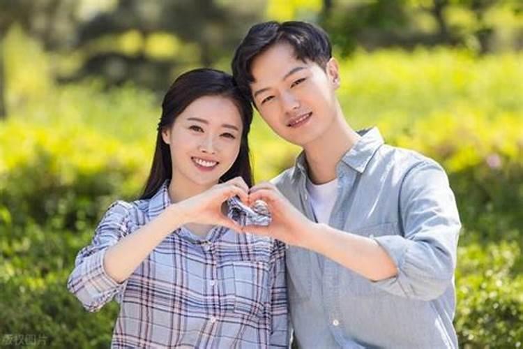 梦到一个女人对他恋恋不舍