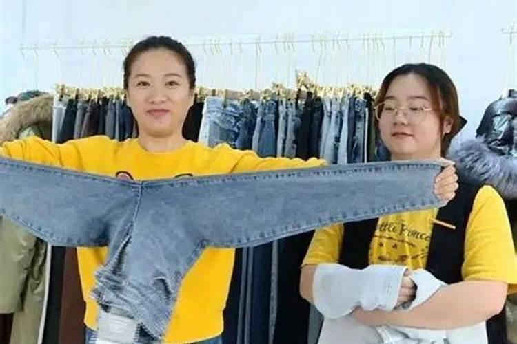 梦到买衣服试穿不好看