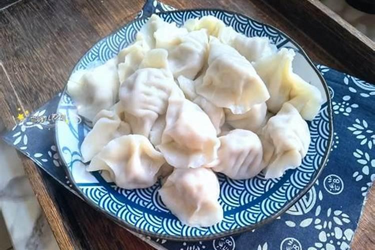 七月十五吃饺子习俗