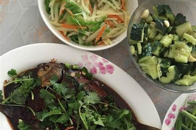 梦见朋友买菜在我家做饭吃