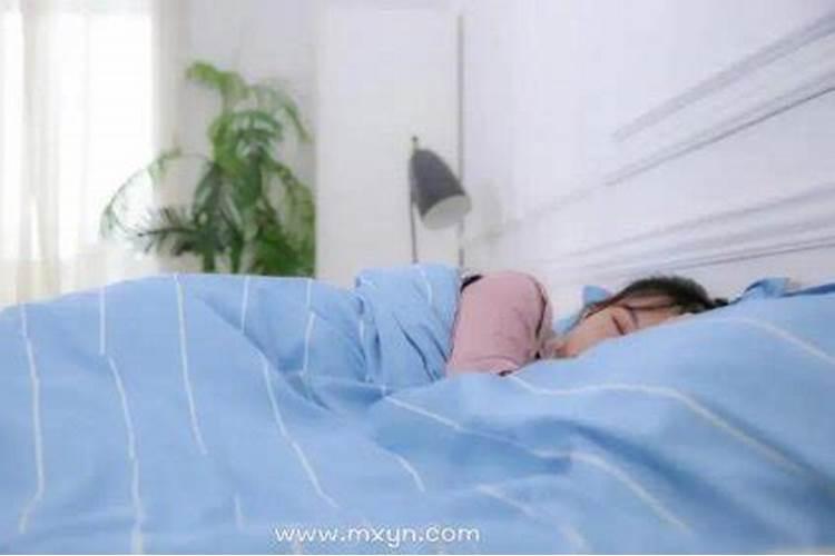 梦见和妻子妹妹睡一起什么意思？