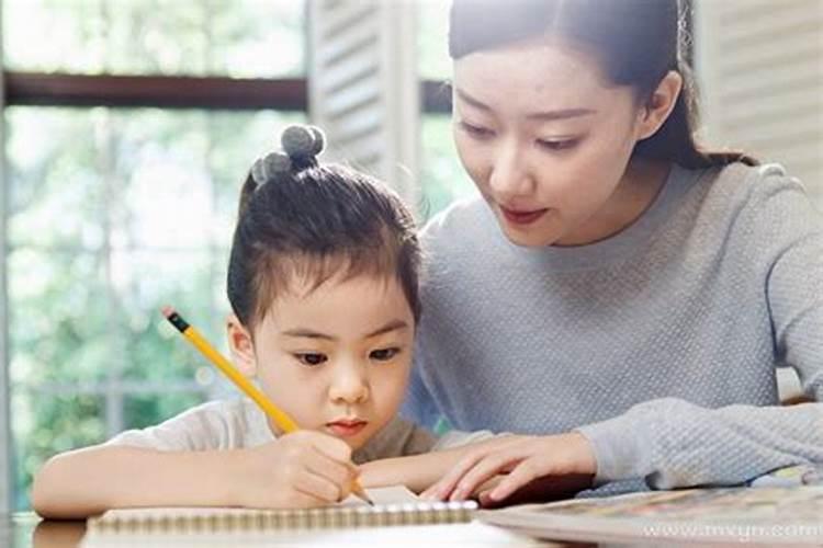梦见妈妈和自己说话什么意思？