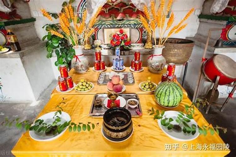 正月初一贡品怎么拿？