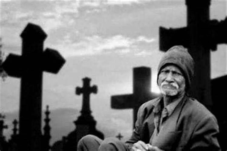 梦到死人还活着跟我说话
