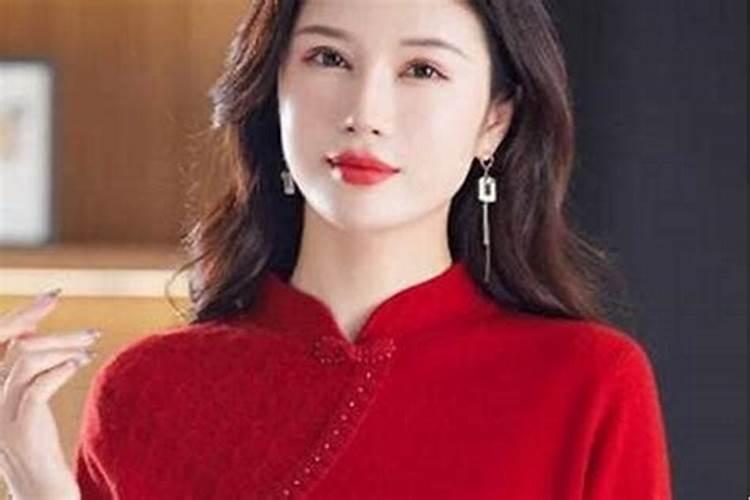 老婆本命年穿什么衣服好？