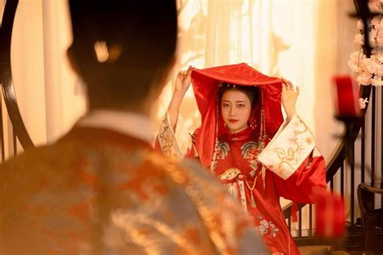 八字婚姻不好的女人