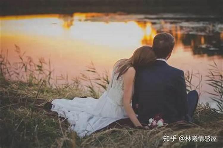 梦见老婆被别的男人抱