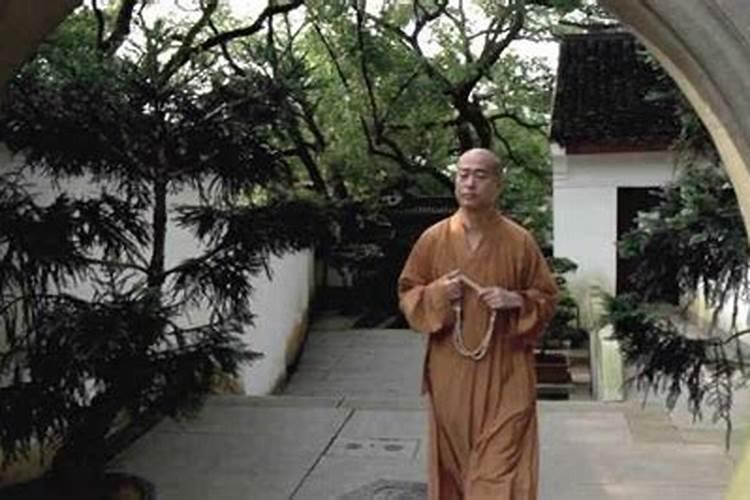 普陀山和尚做法事