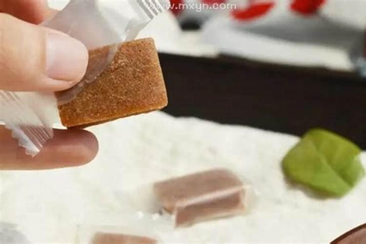 梦见别人给自己红糖吃意味什么？