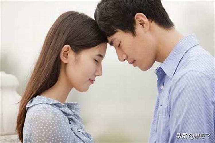 梦见男友和别的女人约会