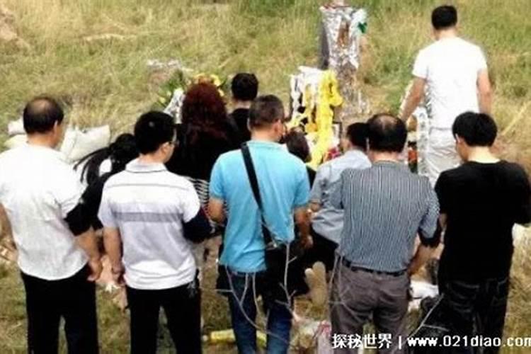 梦见亲人去世是什么征兆大哭？