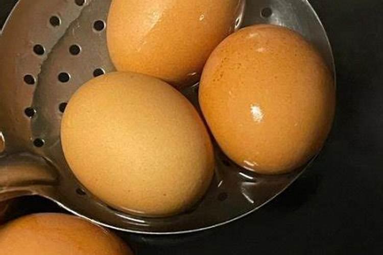 梦见别人送煮鸡蛋给我